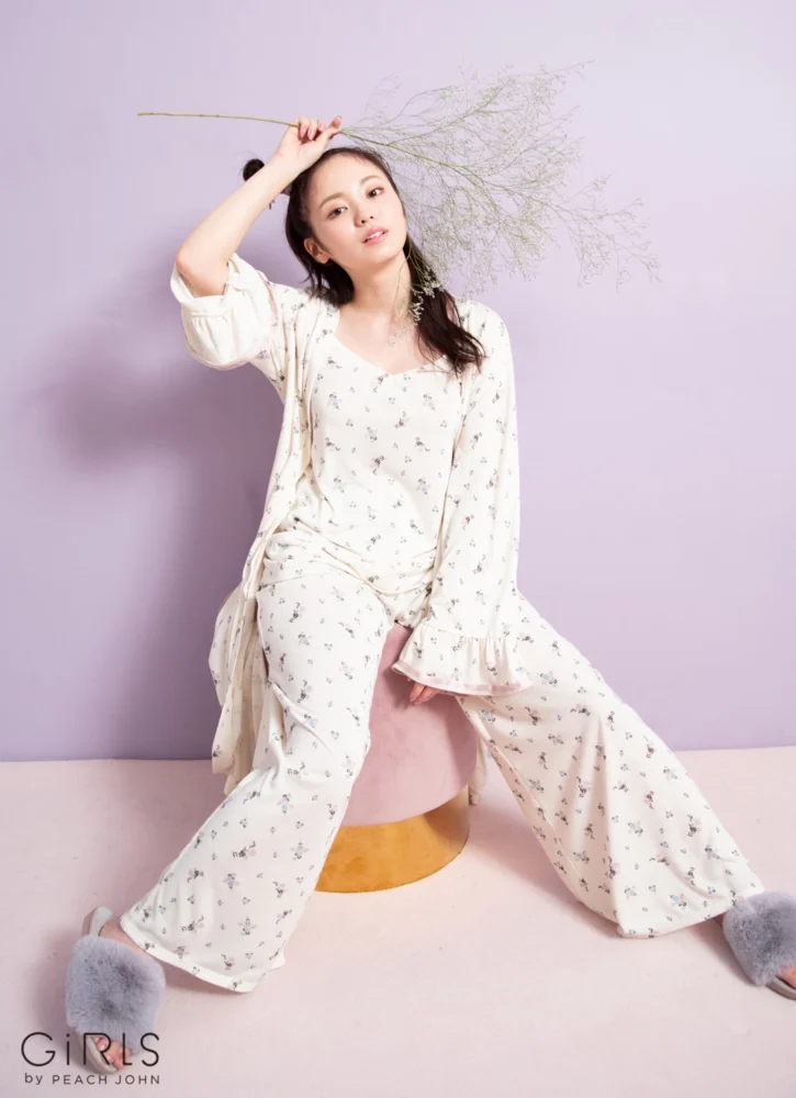 GiRLS by PEACH JOHN - 今泉佑唯