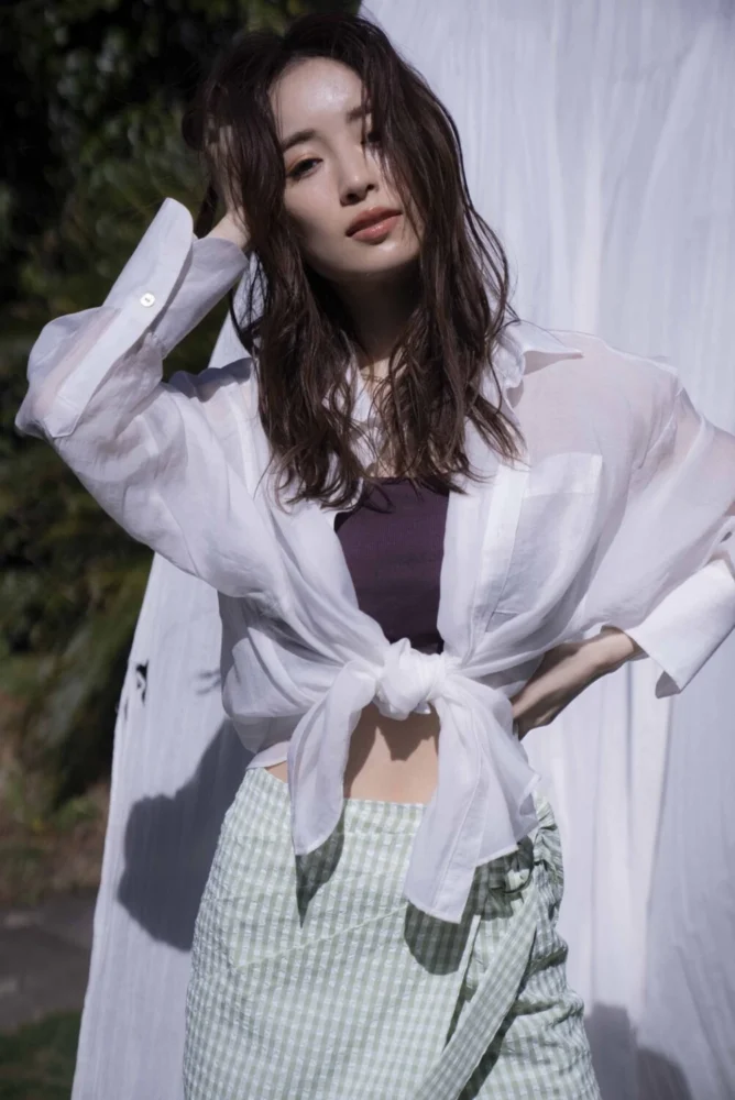 FASCINATED ～魅せる素肌、透かす色気～ feat. 泉里香