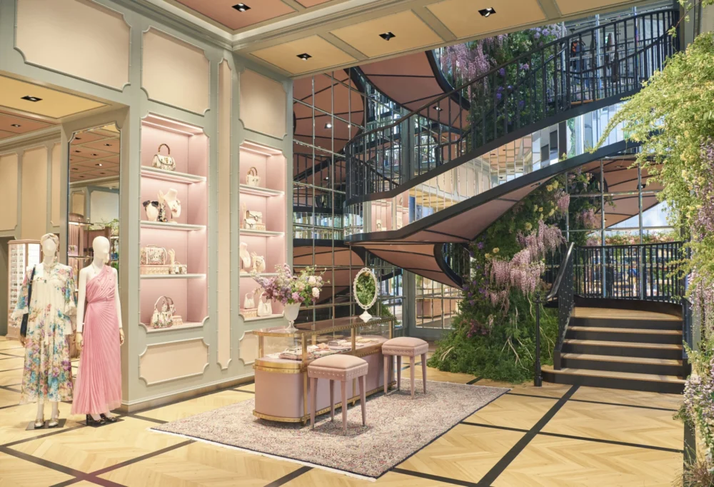 GUCCI NAMIKI OPENING PREVIEW