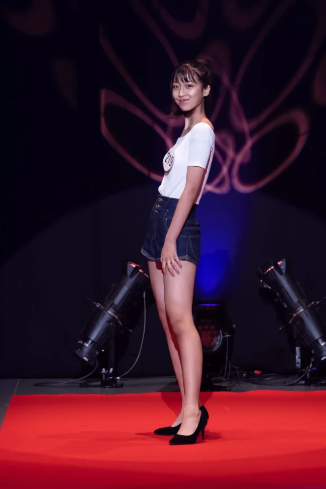 グランプリ　岩堀 にこ　