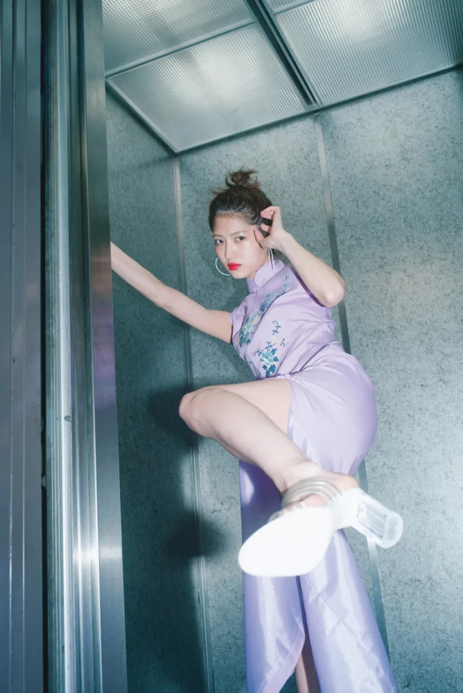 若月佑美写真集 アンド チョコレート