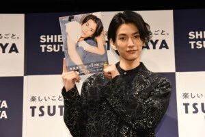 渡邊圭祐が得意の営業トークで「推しの王子様」PRECIOUS BOOKをアピール！