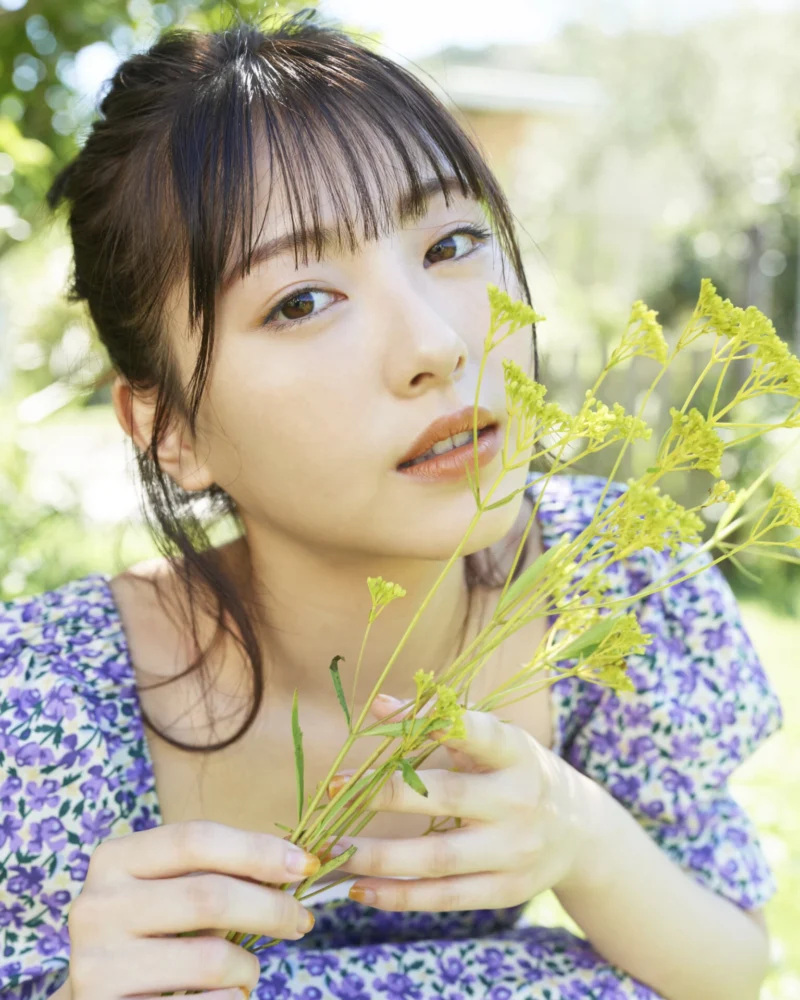 浜辺美波カレンダー 2022.04-2023.03