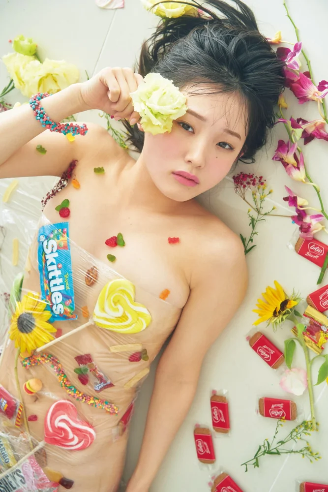 花咲ひより 2nd写真集『Metamorphose 2.0』