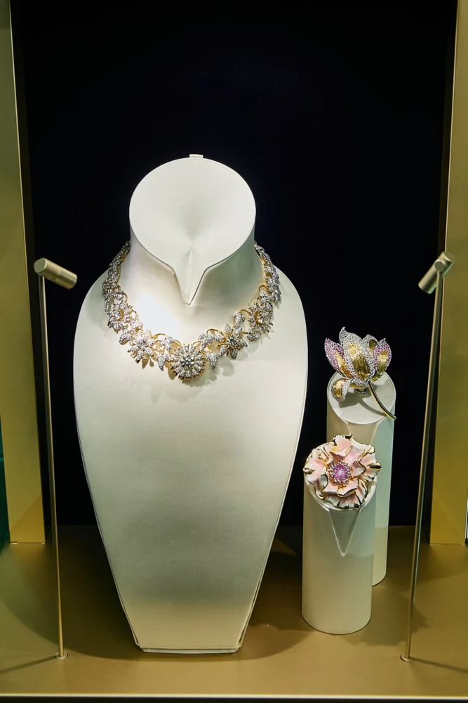 ブルー ブック 2022：ボタニカ