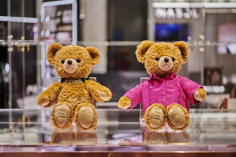 ヴァレンティノ ガラヴァーニ ‘ロックスタッズ ペット’