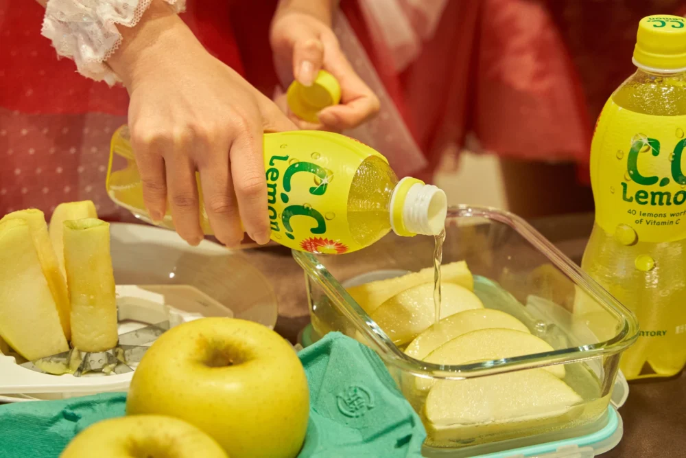 信州りんご応援団「Peel the Apple」