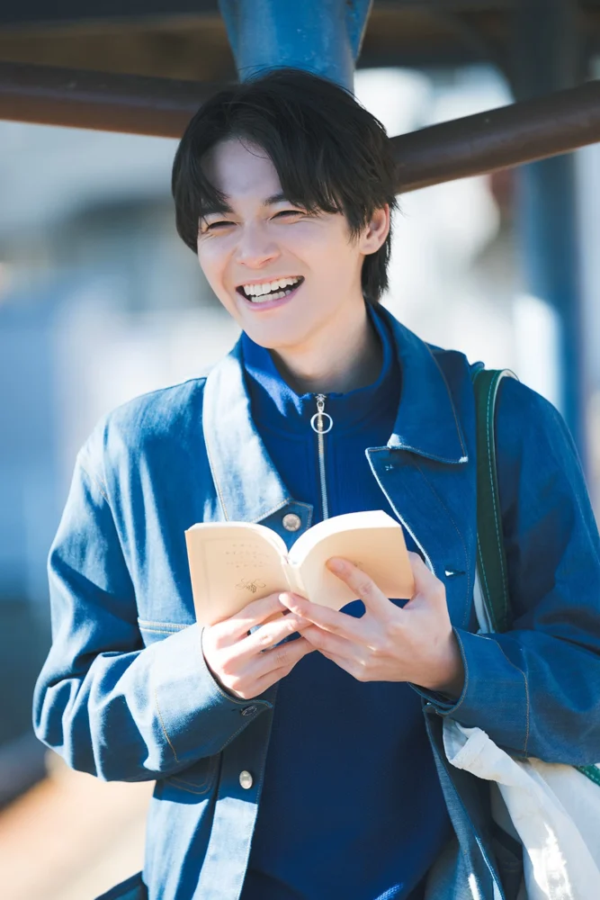 『金子隼也1st写真集BeMyself』『金子隼也カレンダー2023.04-2024.03』