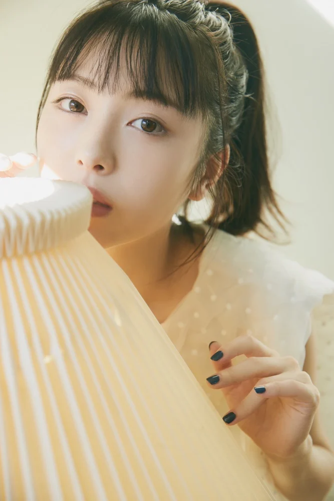 浜辺美波カレンダー2023.4-2024.3