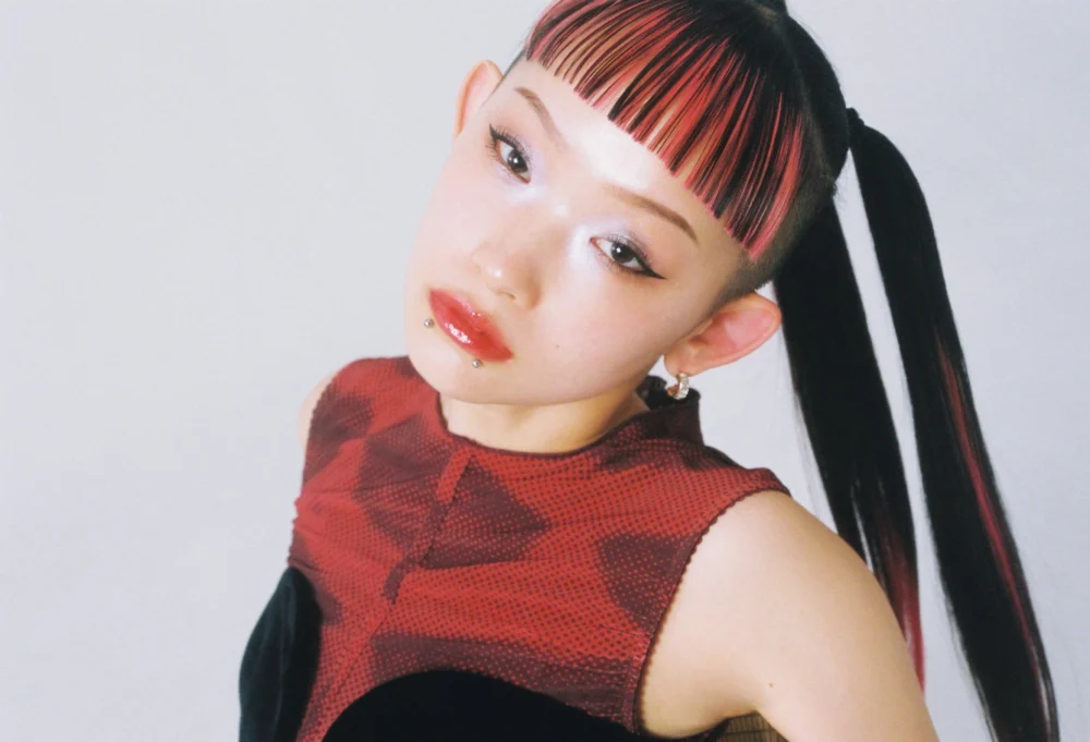 「H&M Studio 2023年春夏 ウィメンズ コレクション」詩羽