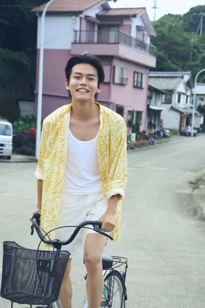 日向亘1st写真集 5W1H