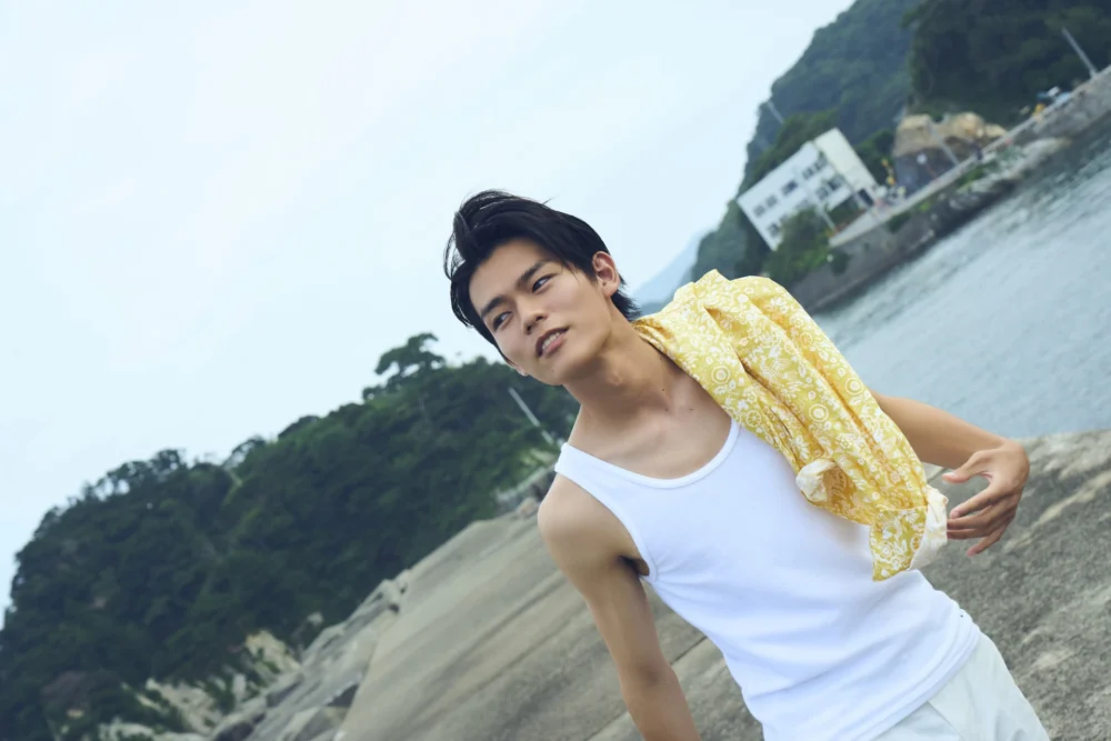 日向亘1st写真集 5W1H