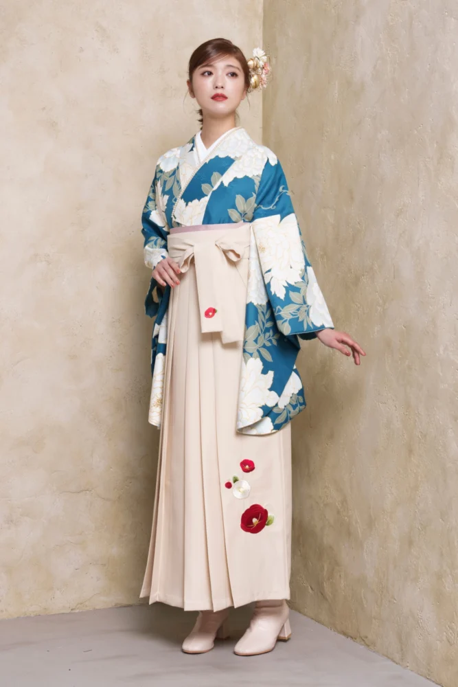 京都きもの友禅「最新二尺袖きもの・袴カタログ2023」