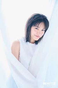 注目の若手女優・當真あみ初登場！『WHITE graph 010』6月7日発売
