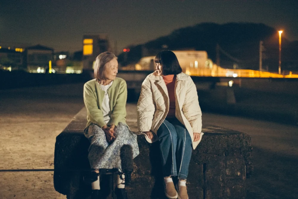 映画『イルカはフラダンスを踊るらしい』場面写真