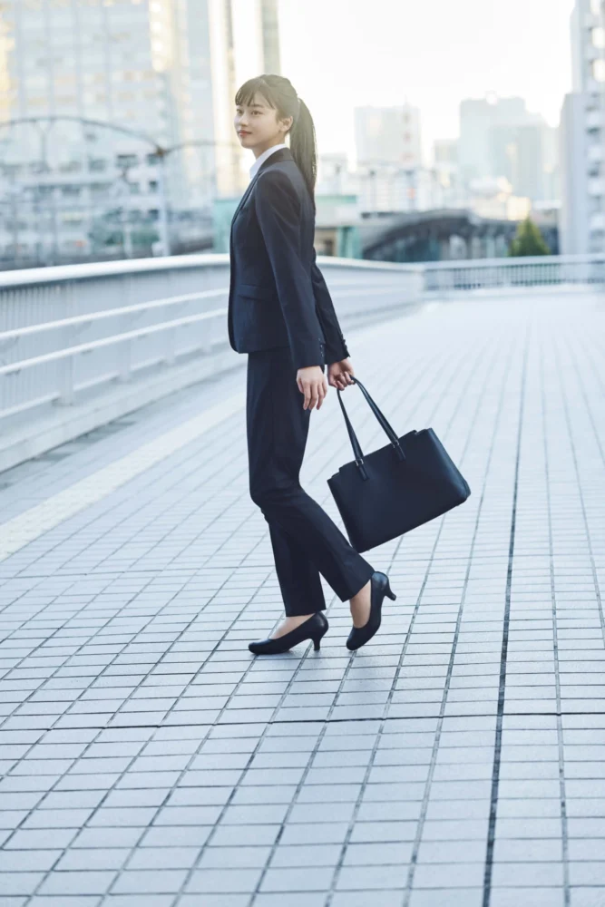 SUIT SELECT×New Life by Samantha Thavasa