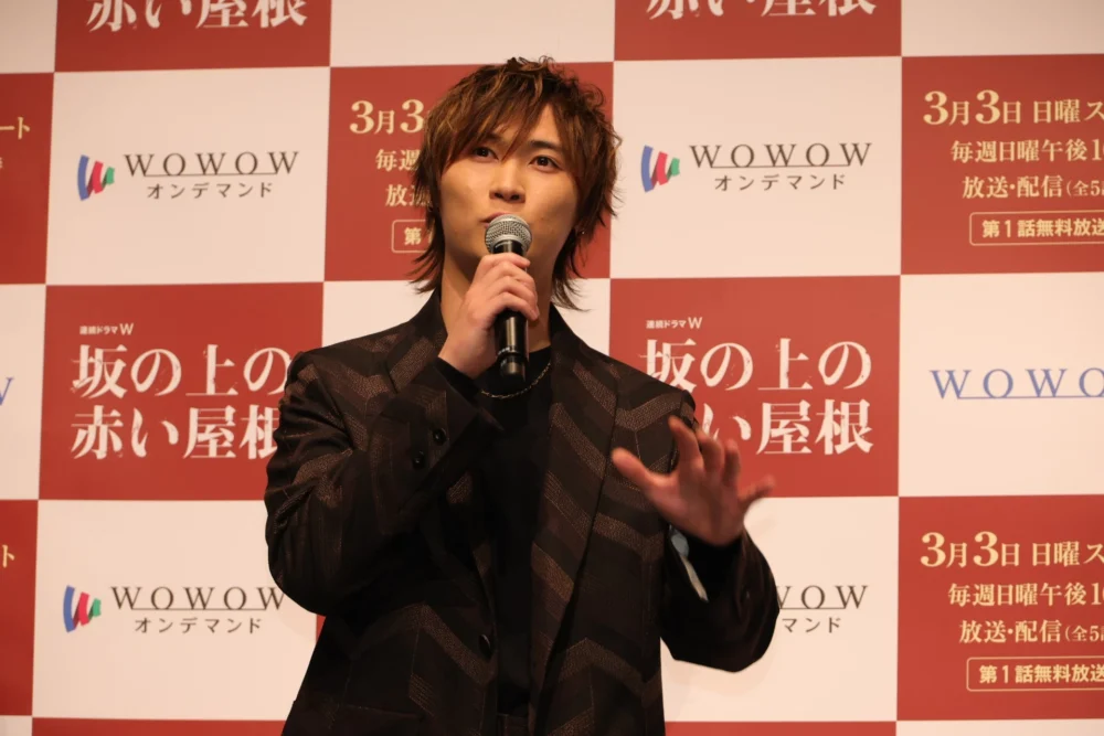 『連続ドラマW 坂の上の赤い屋根』完成披露試写会