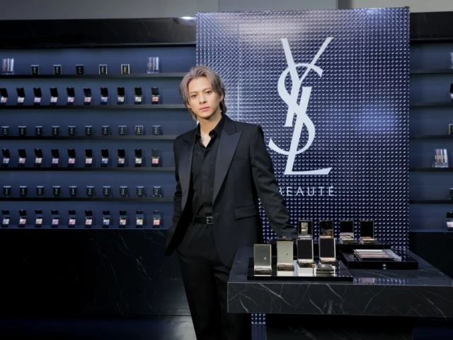 ポップアップイベント「YSL LOVESHINE FACTORY」 ©YSL BEAUTY