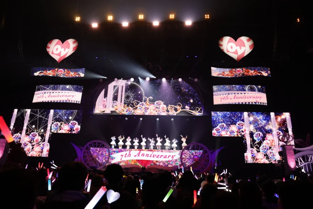 「＝LOVE 7th ANNIVERSARY PREMIUM CONCERT」ライブ写真 ©YOANI / ©Sony Music Labes Inc.