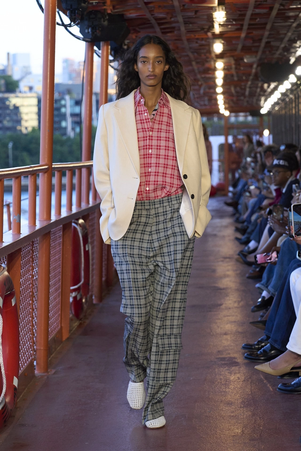 TOMMY HILFIGER_25SSCOLLECTION_Runway looks