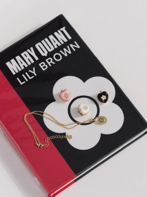 LILY BROWN × MARY QUANT ’25 Summer Beach Collection