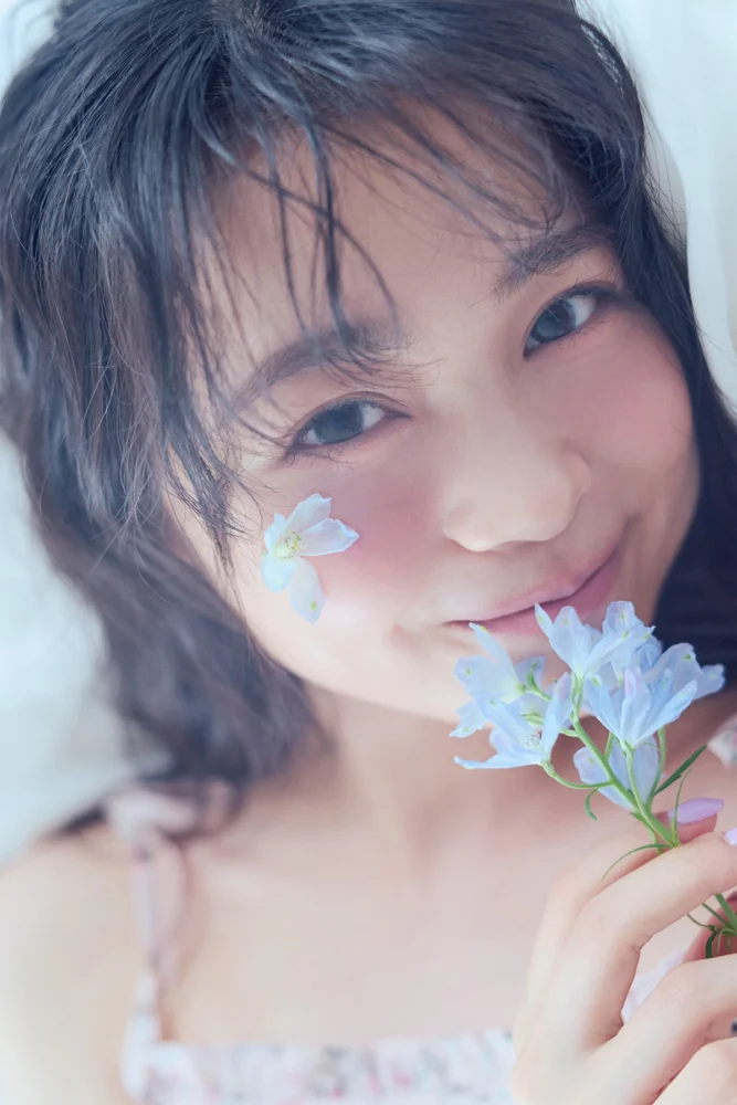 林芽亜里 anniversary calendar photobook 2026