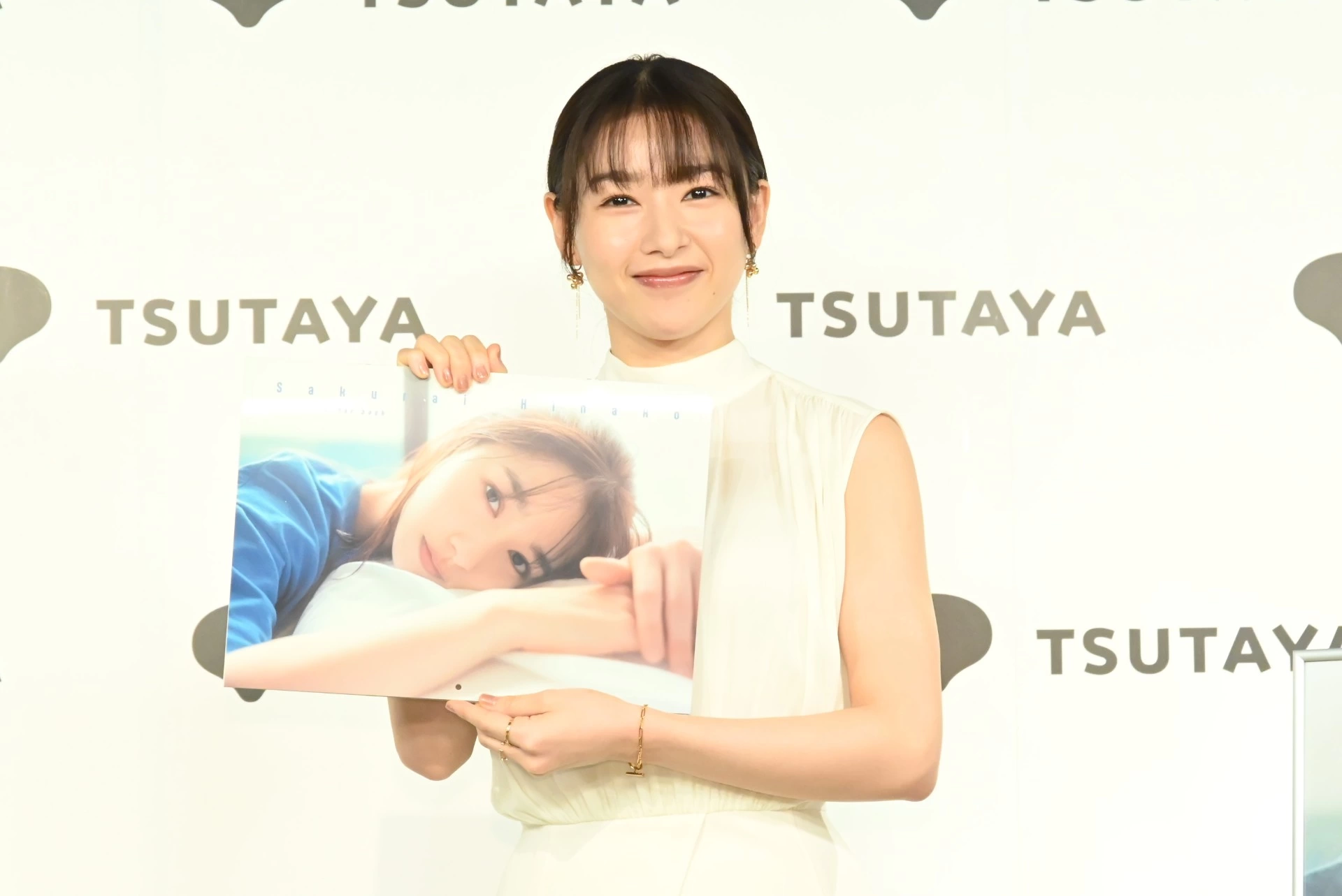 「桜井日奈子2026カレンダーブック」発売イベント