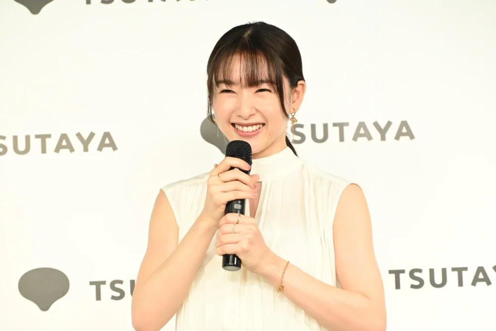 「桜井日奈子2026カレンダーブック」発売イベント