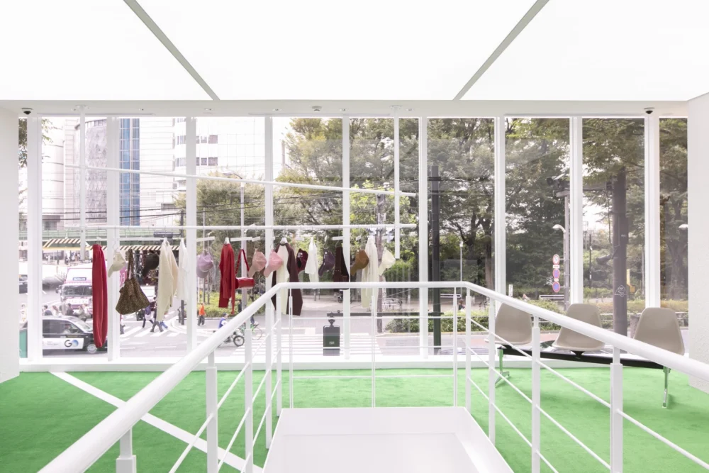 EMIS 渋谷フラッグシップストア