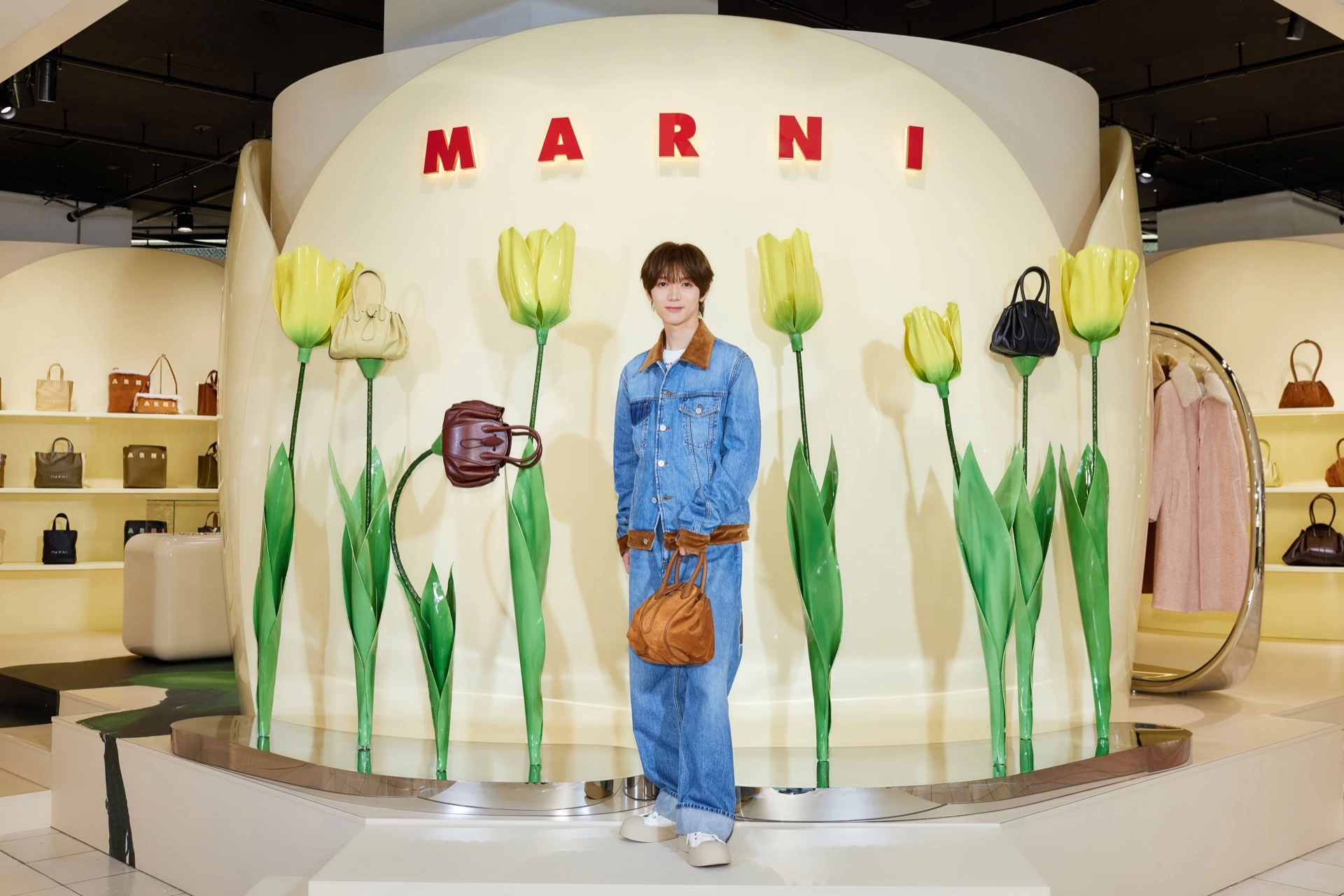 MARNI PLAYFUL BLOOM POP UP