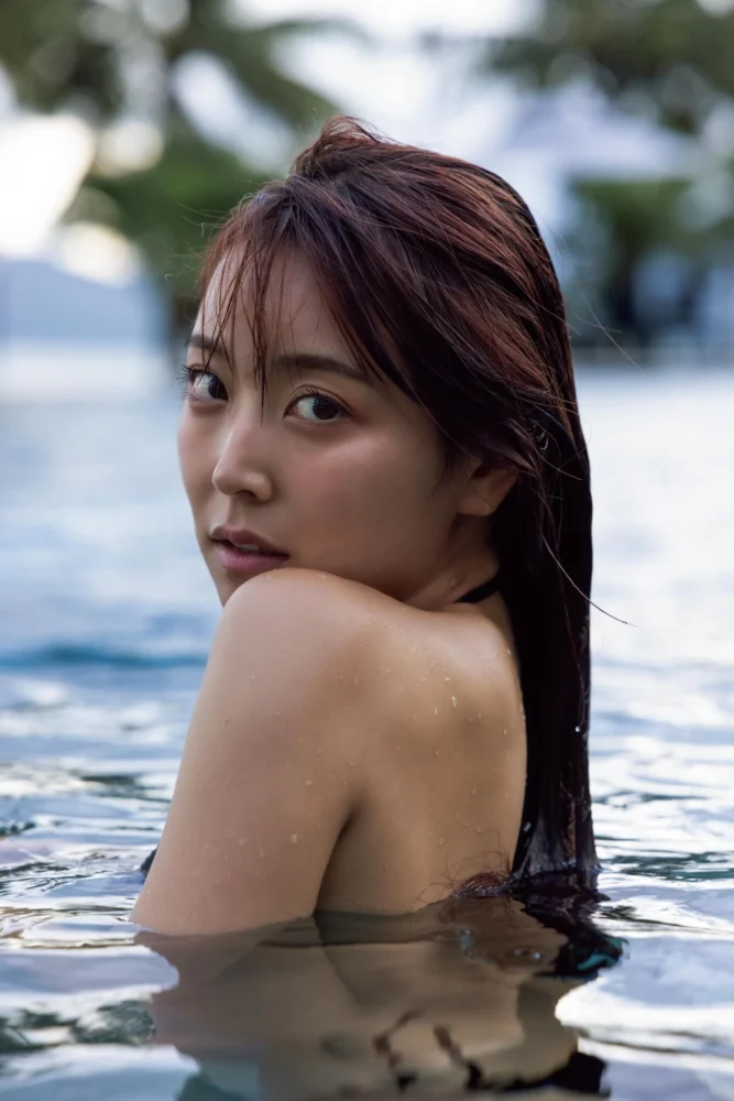 白間美瑠写真集 MERCI