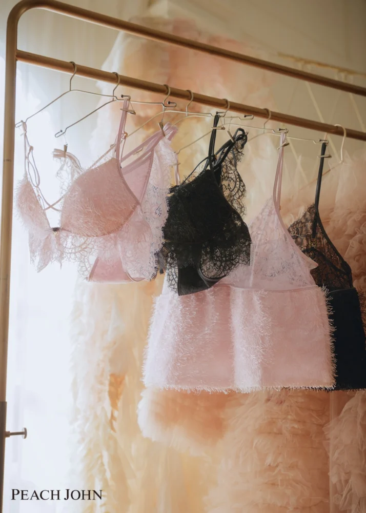 森香澄が魅せる♡PEACH JOHN 2025ホリデーコレクション