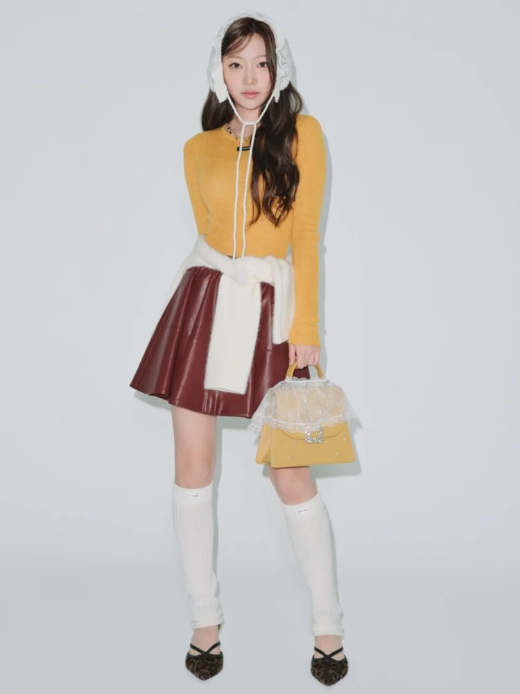 LILY BROWN starring Hearts2Hearts ’25 Winter Collection