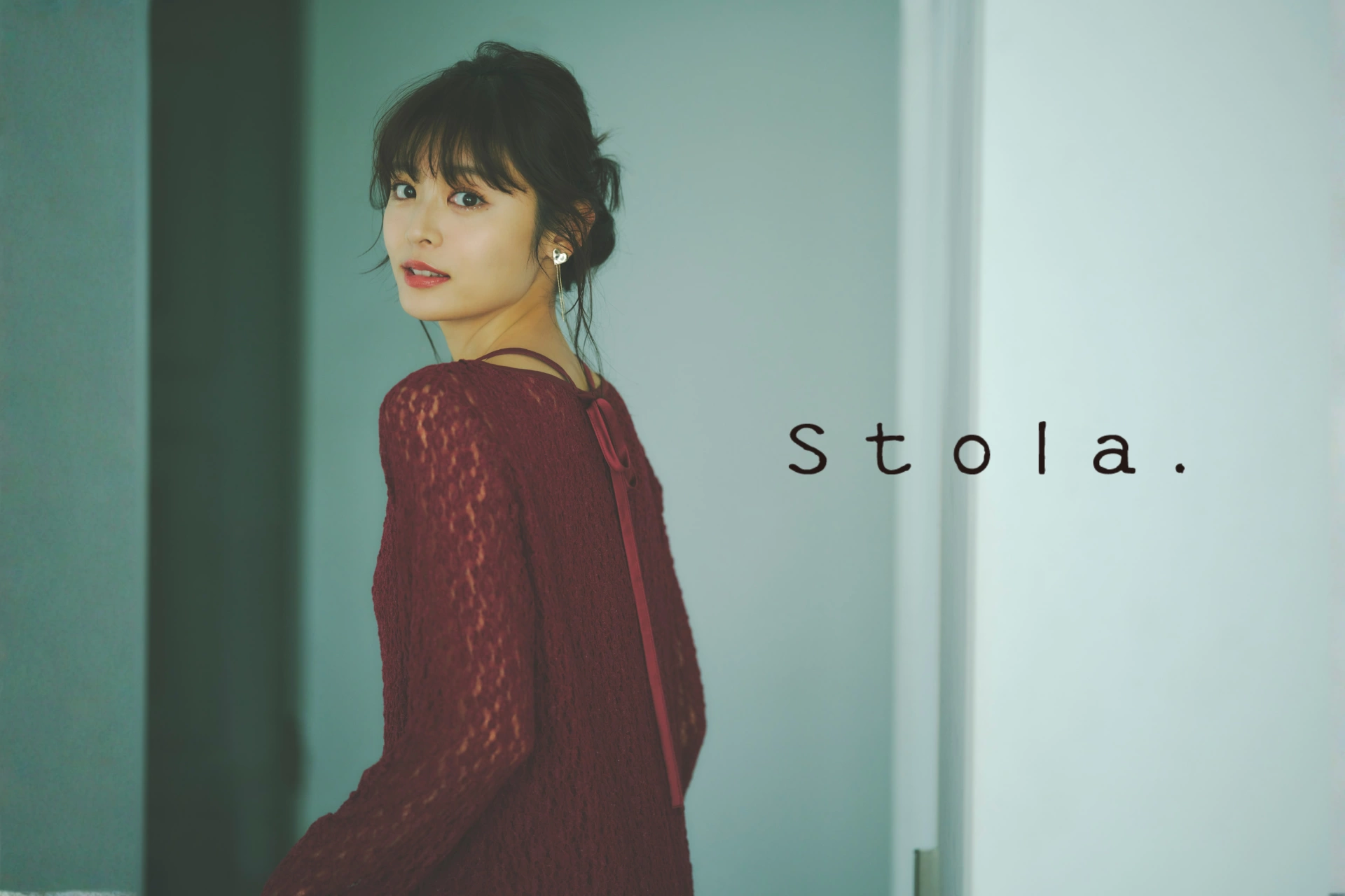 Stola. - in a touch of HOLIDAY MOOD feat. SEIKA FURUHATA ホリデー気分の―おめかし―LOOK