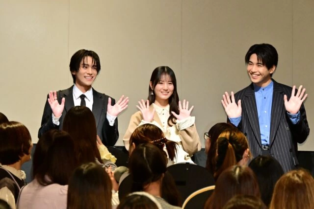 連続ドラマW-30『ストロボ・エッジ Season1』舞台挨拶付きプレミア上映会