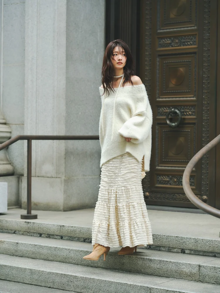 COCO DEAL - Dressed in Glowing Dreams