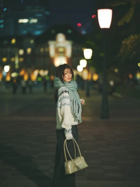 COCO DEAL - Dressed in Glowing Dreams