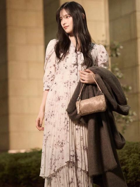 SNIDEL - 2025 HOLIDAY collection feat. Aki Suda