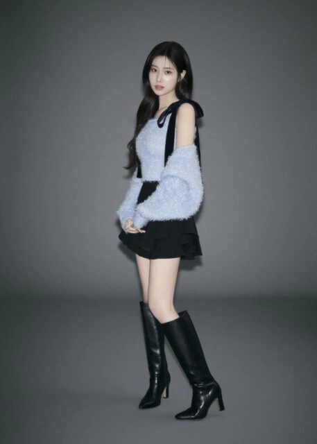 SNIDEL - 2025 WINTER COLLECTION THE HOLIDAY SPIRIT starring Kang Hye Won