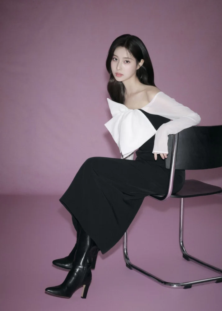 SNIDEL - 2025 WINTER COLLECTION THE HOLIDAY SPIRIT starring Kang Hye Won