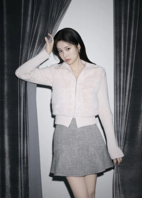 SNIDEL - 2025 WINTER COLLECTION THE HOLIDAY SPIRIT starring Kang Hye Won