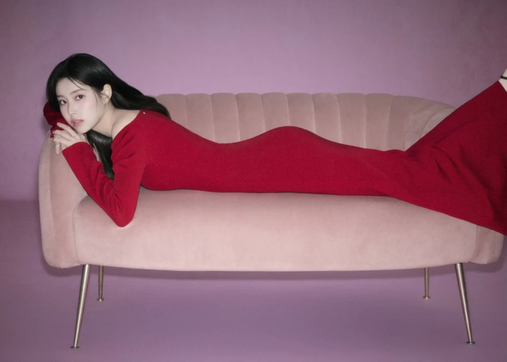 SNIDEL - 2025 WINTER COLLECTION THE HOLIDAY SPIRIT starring Kang Hye Won