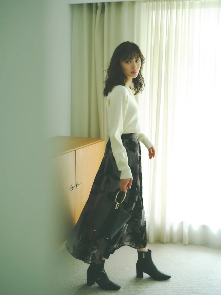 Stola. - in a touch of HOLIDAY MOOD feat. SEIKA FURUHATA ホリデー気分の―おめかし―LOOK