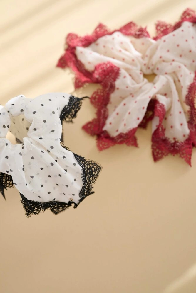 CELFORD - Mode de Hearts 甘さだけじゃない、モードに楽しむバレンタイン。