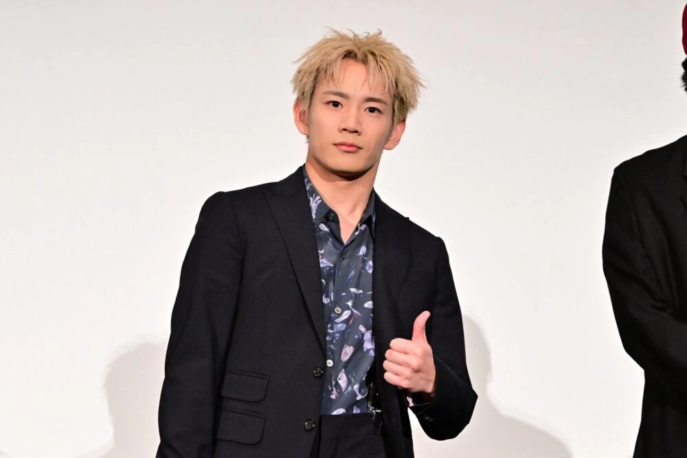 LIVE IN THEATER『BATTLE OF TOKYO -うつくしき噓-』完成披露上映会舞台挨拶