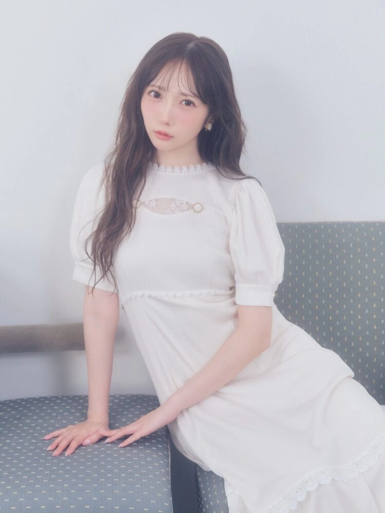 谷崎 早耶（≠ME） × dazzlin special collaboration