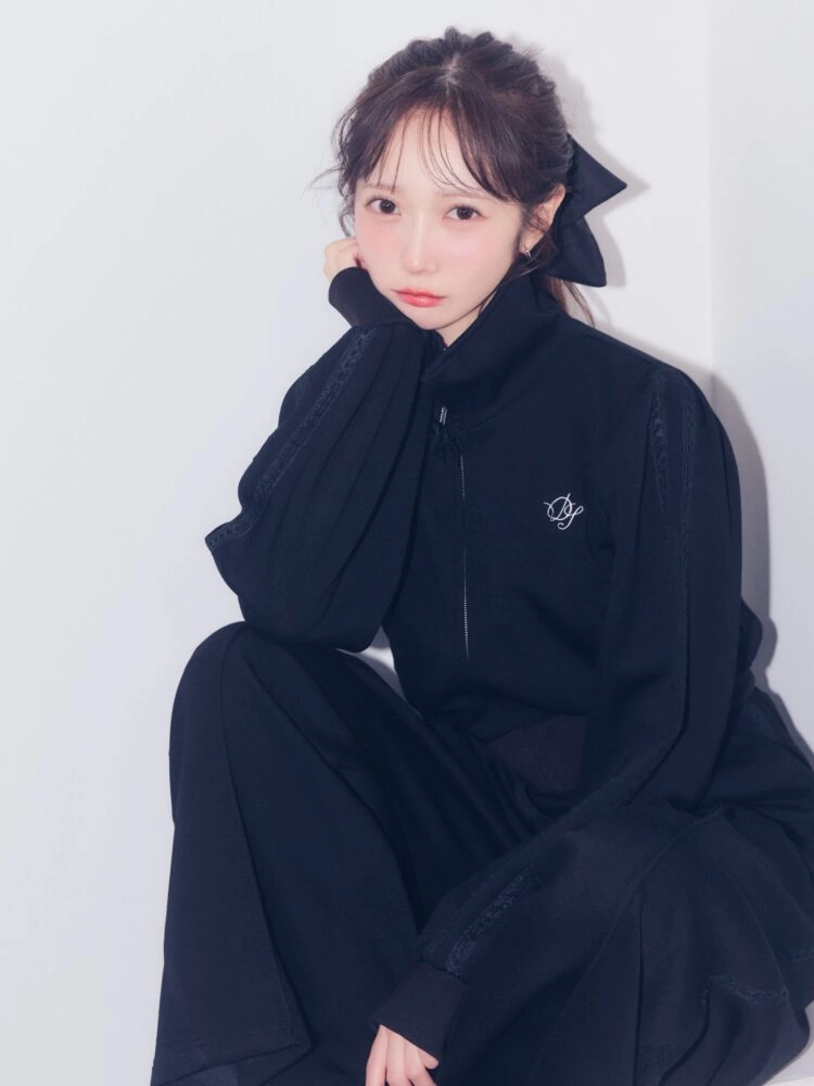 谷崎 早耶（≠ME） × dazzlin special collaboration