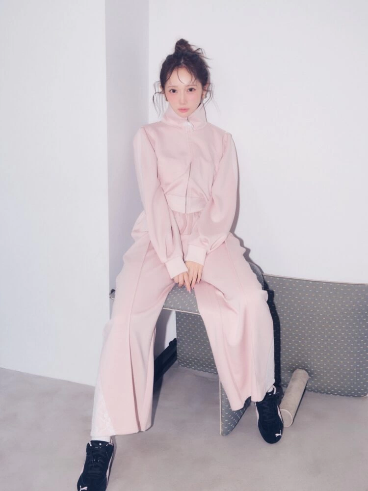 谷崎 早耶（≠ME） × dazzlin special collaboration