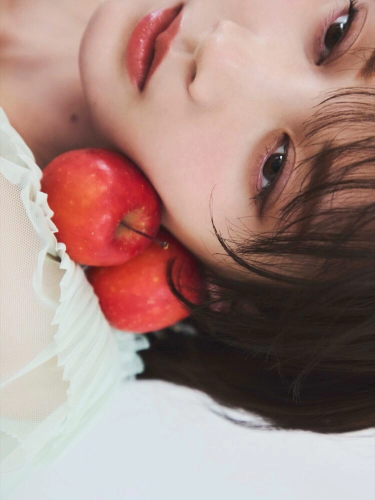 SNIDEL - SPRING COLLECTION ―山下美月が纏う、ポジティブな春の着こなし―