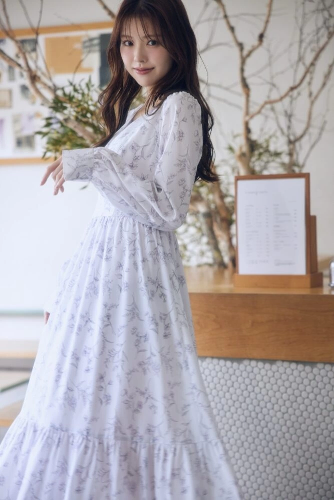 LILLIAN CARAT Spring Collection「GRACEFULLY in TRANSITION」